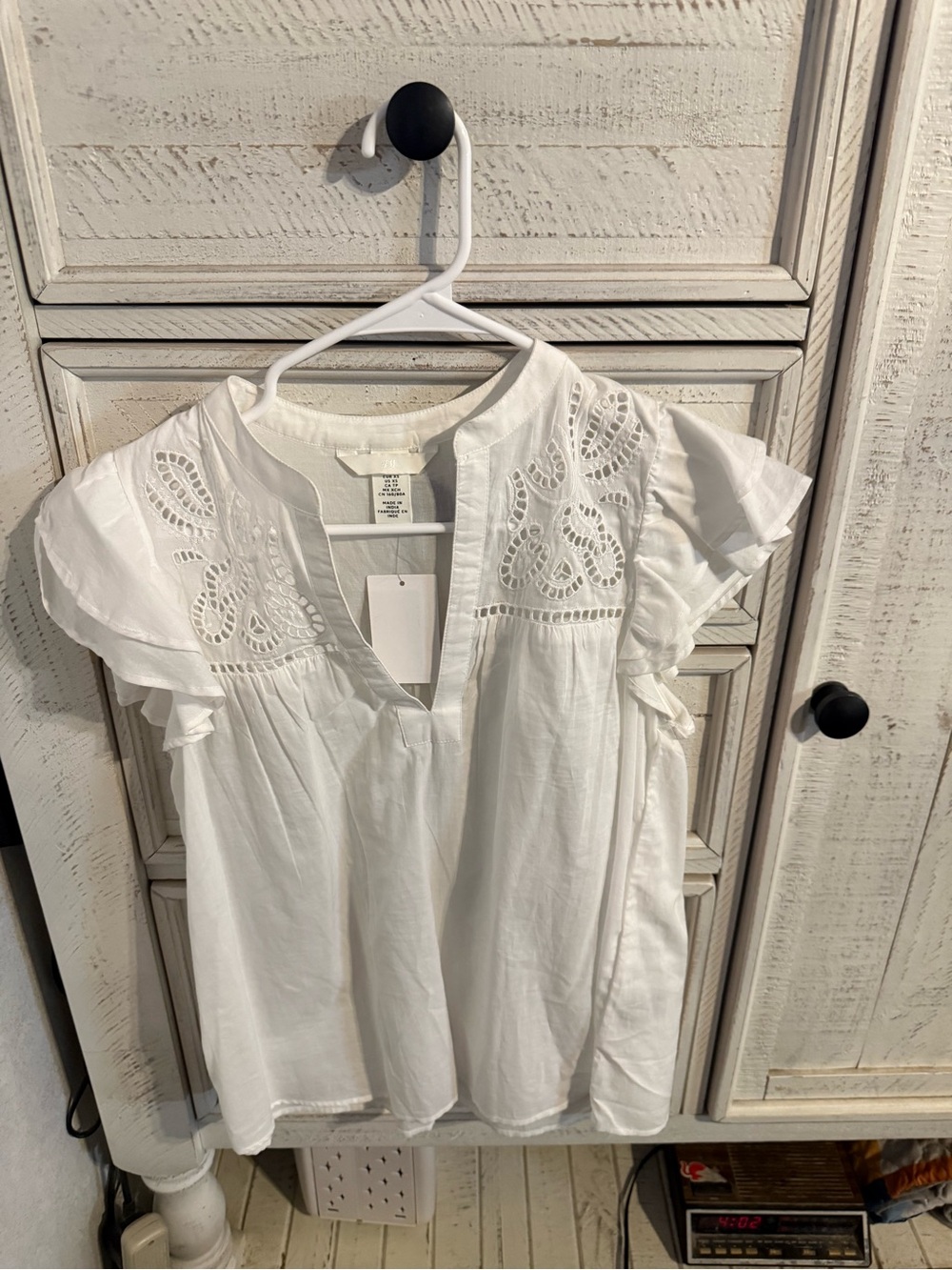 H&M White Eyelet Ruffle Sleeve Blouse